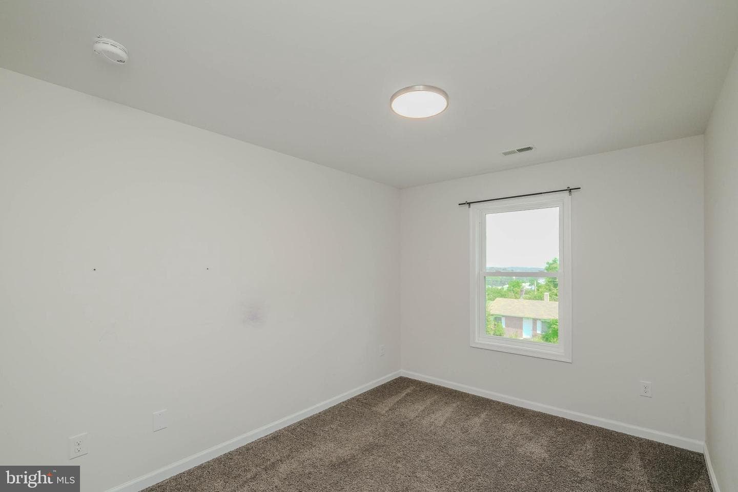 139 Steele Avenue photo 24