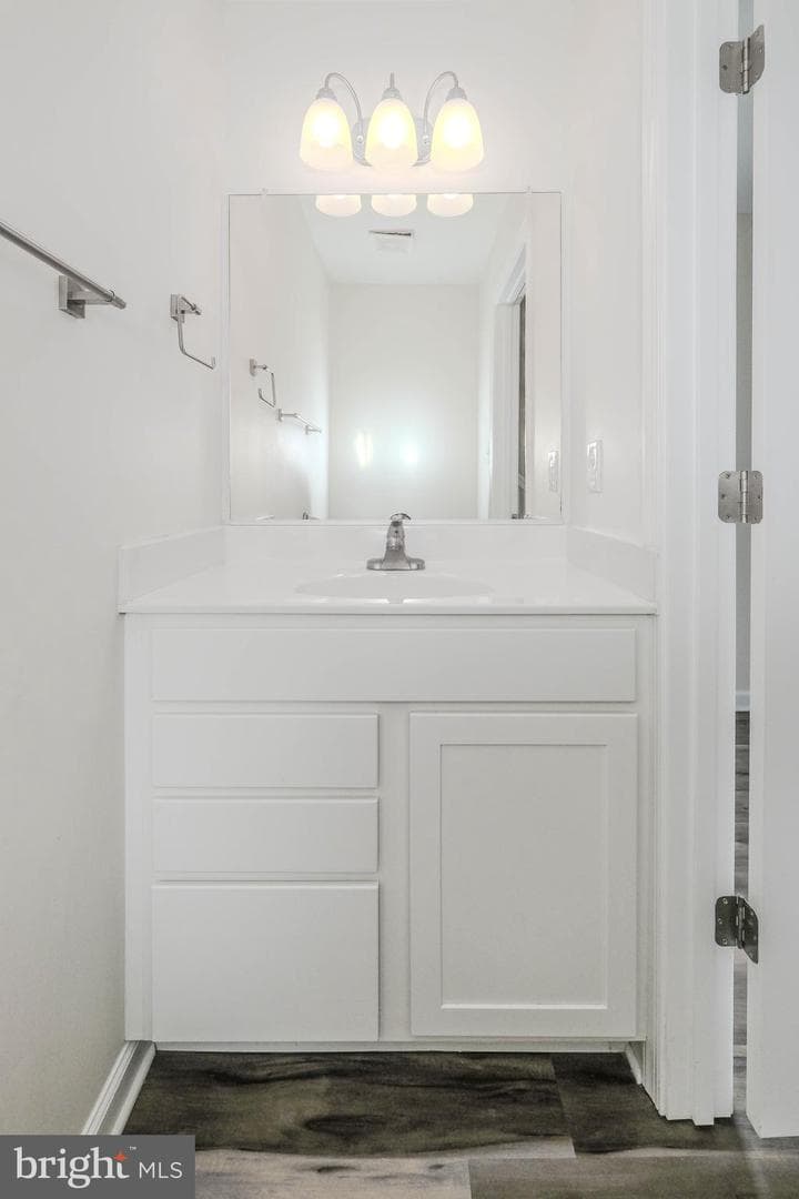 139 Steele Avenue photo 32