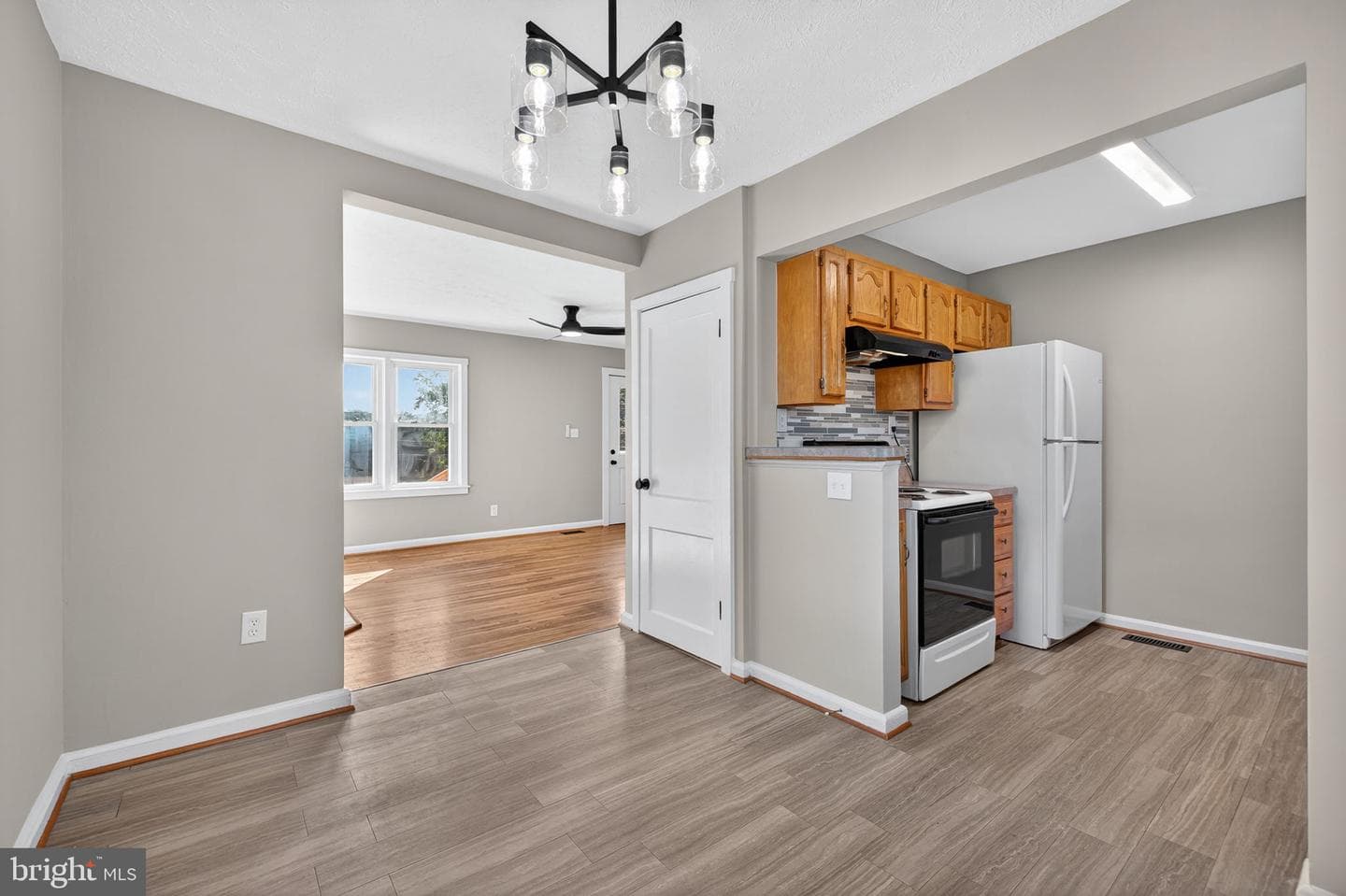 839 William Street photo 36