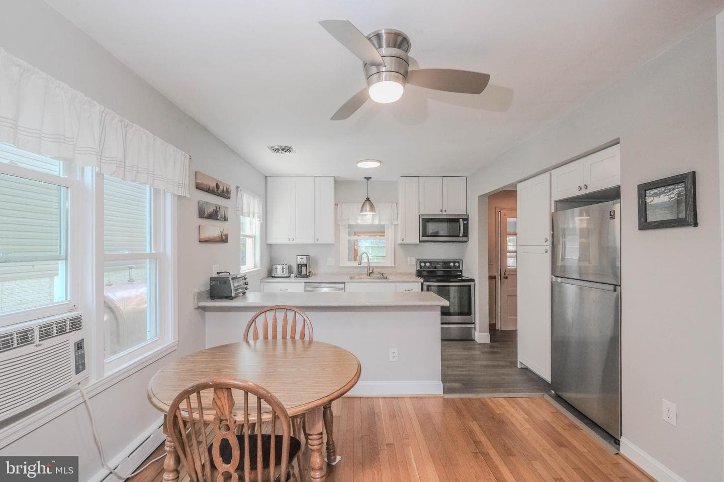 710 River Drive photo 8
