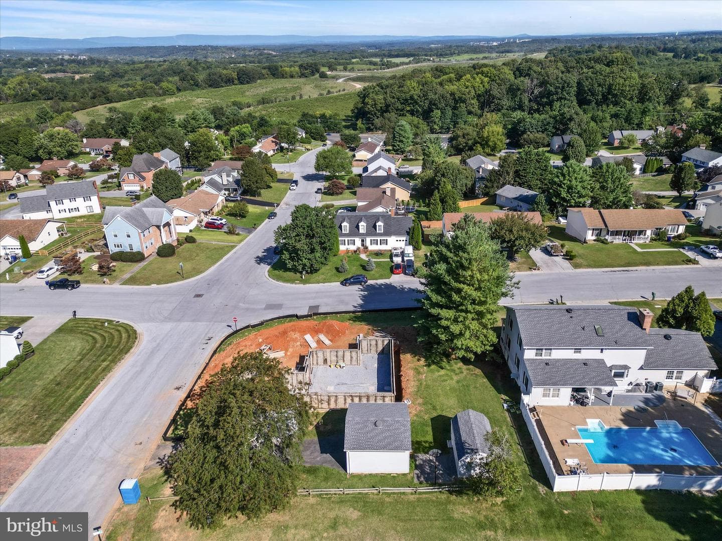 1047 Goodview Drive photo 9