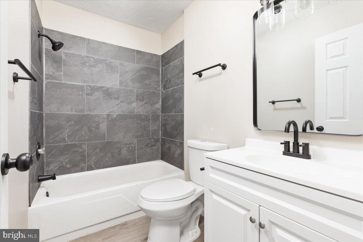 1311 Monroe Avenue photo 3