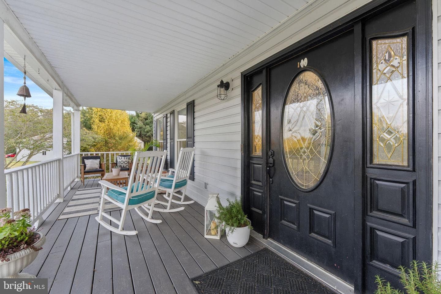414 Simons Way photo 3