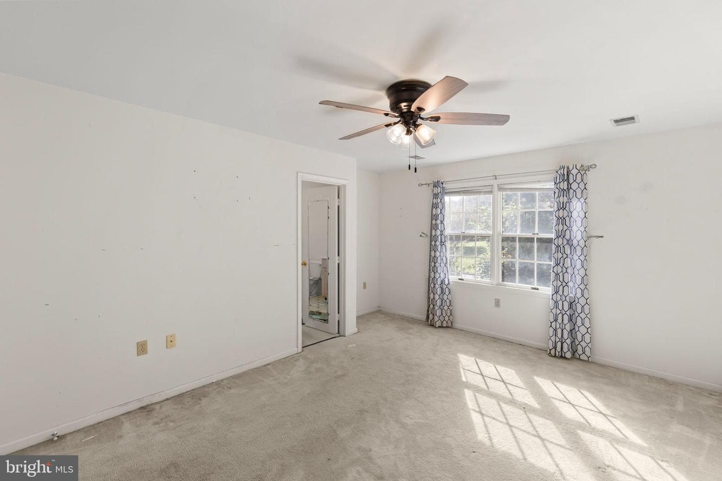 1422 Canterbury Road photo 24