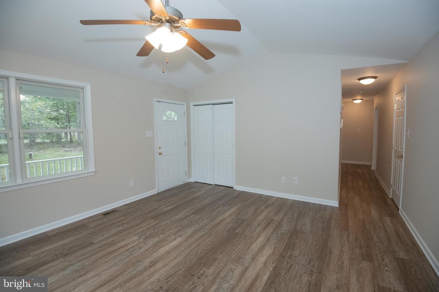 460 Arrowhead Road photo 4