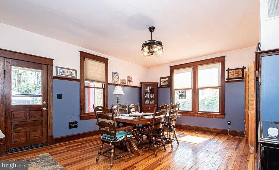 214 Lee Street photo 17