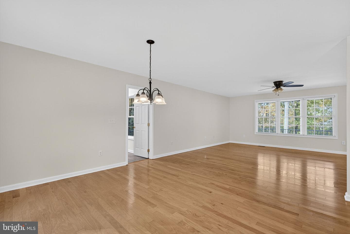 850 Timberland Manor photo 22