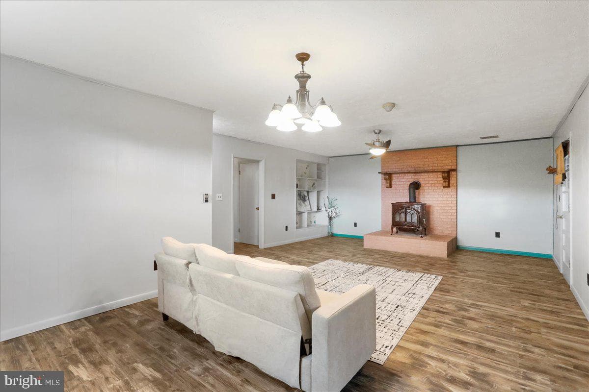 1716 Ridgeway Road photo 22