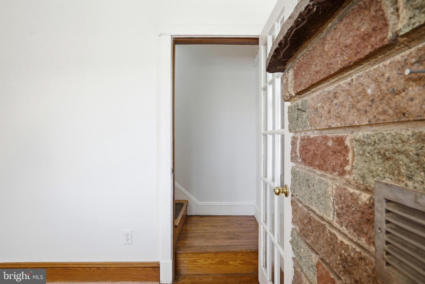 1064 Strasburg Road photo 37