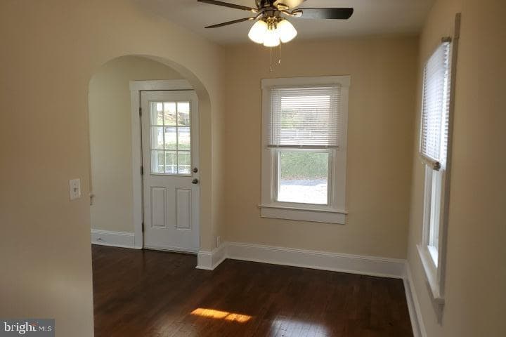 1460 John Marshall Highway photo 2