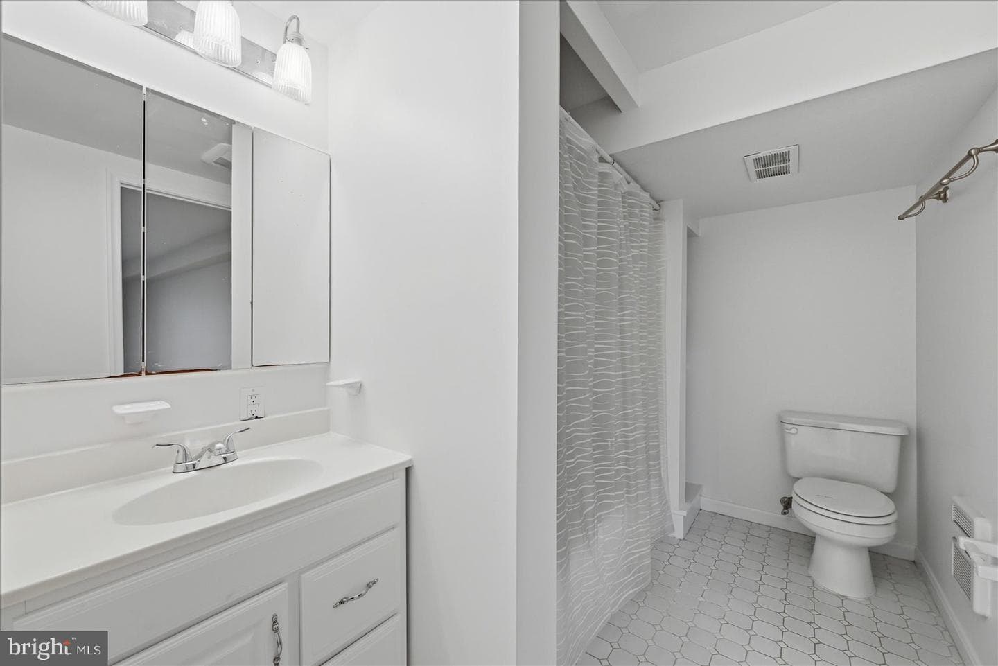 388 Bowling Green Road photo 24