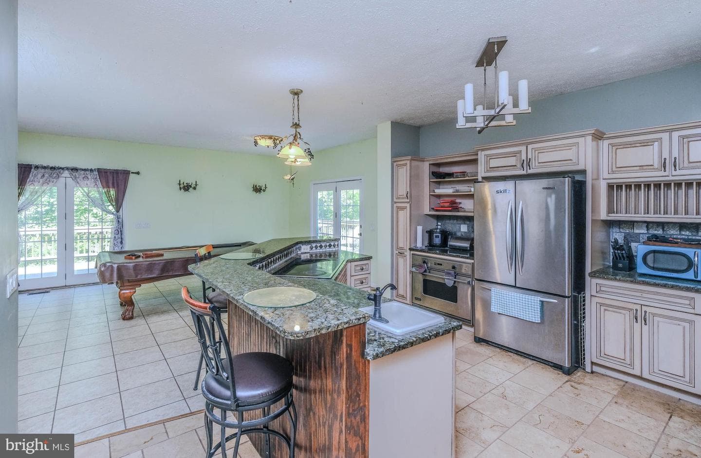 1195 Shangri La Road photo 41