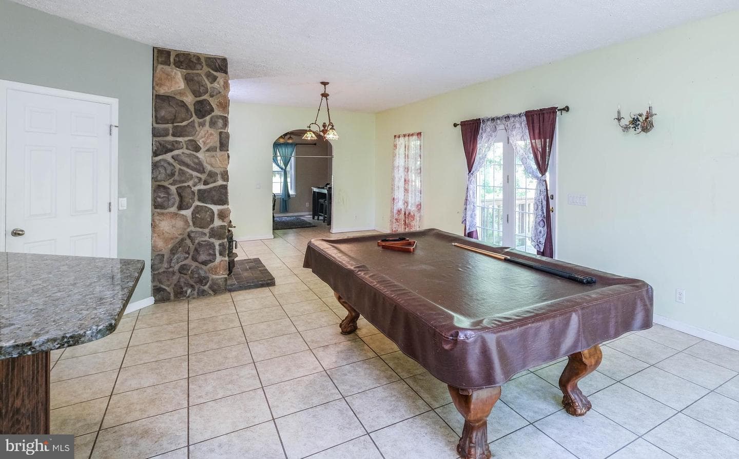 1195 Shangri La Road photo 43