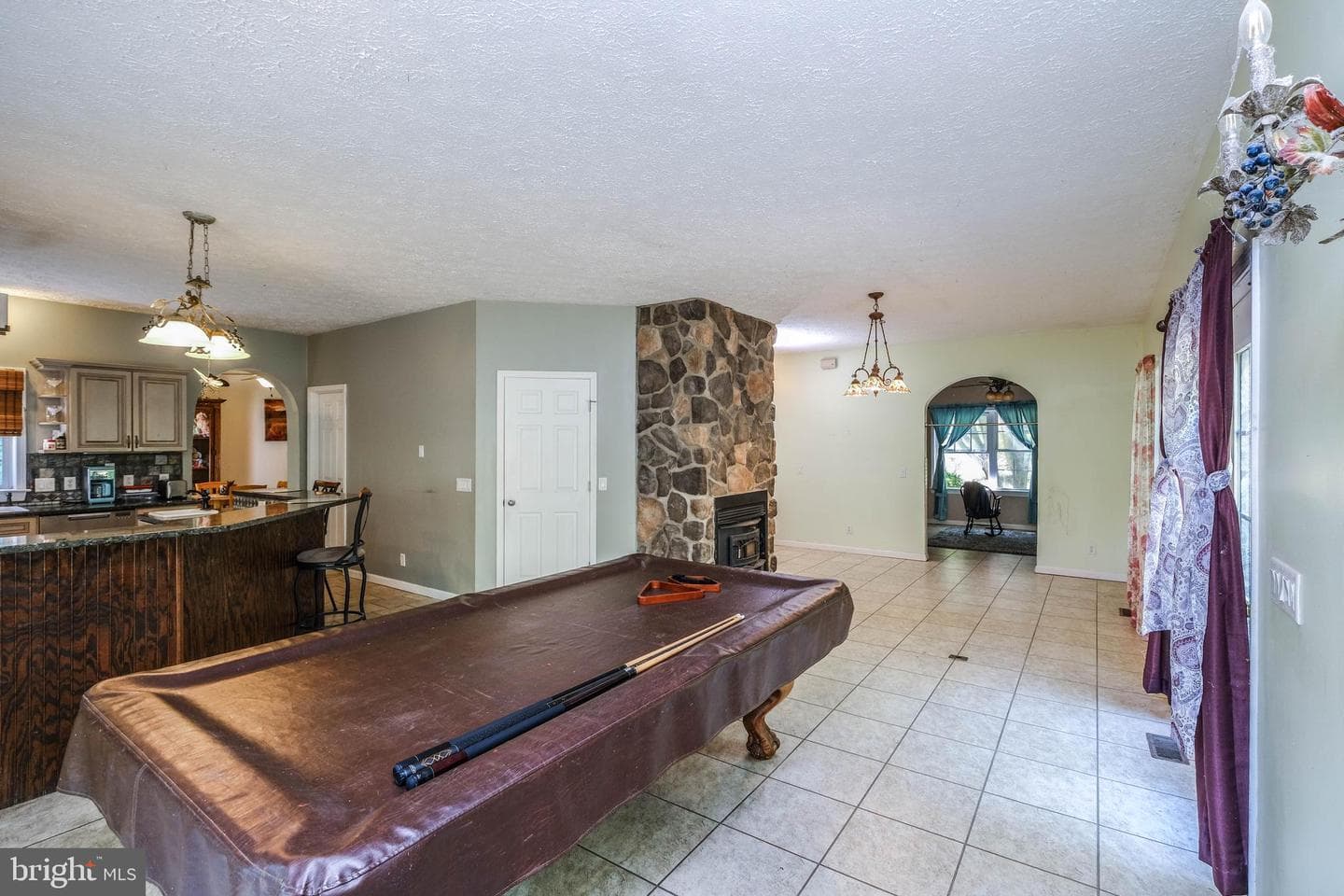 1195 Shangri La Road photo 44