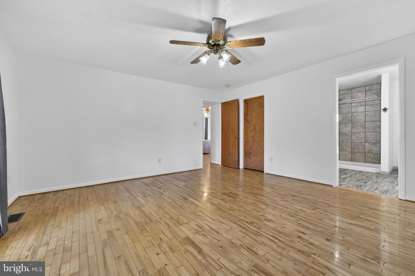 709 Howellsville Heights Circle photo 32