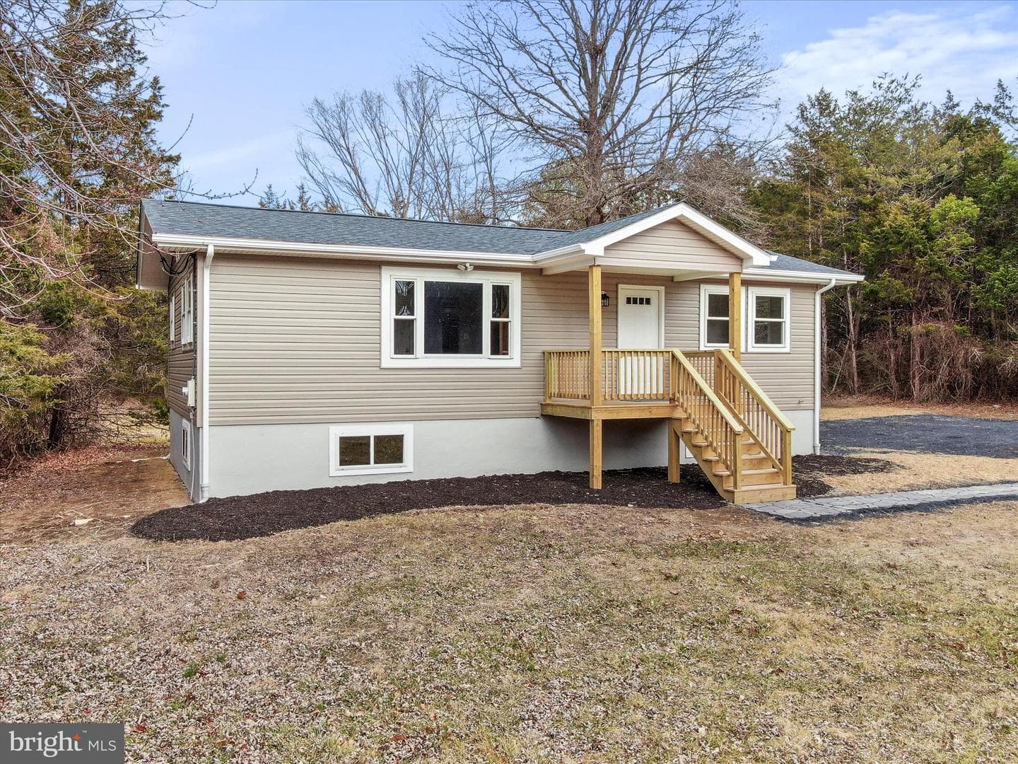 75 Southern Drive photo 1
