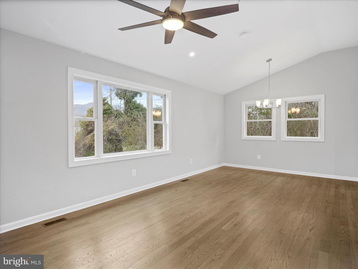 75 Southern Drive photo 6