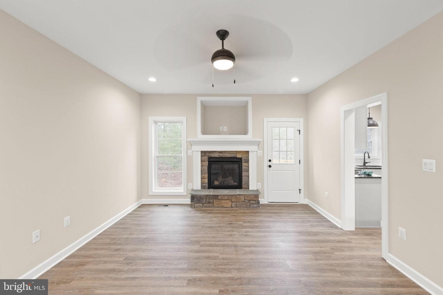 220 Lakeland Circle photo 16