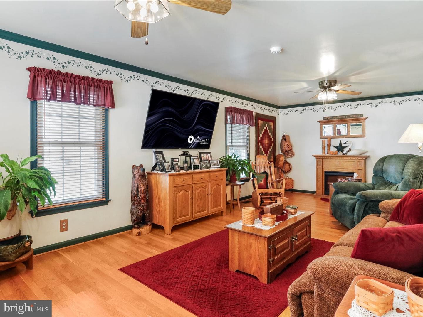 1055 Goodview Drive photo 25