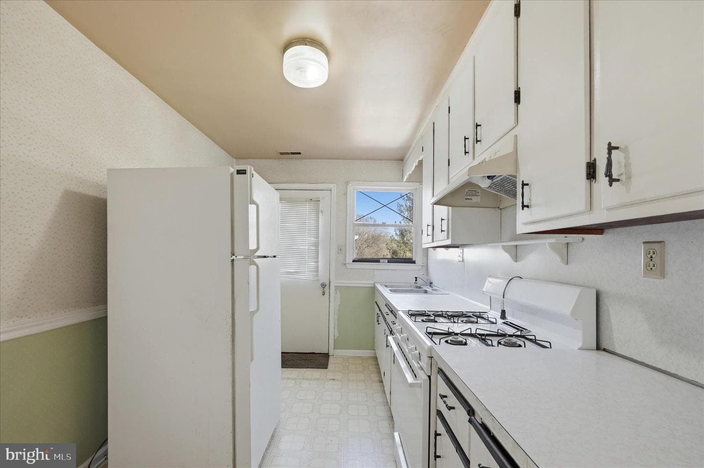 42 Dogwood Lane photo 34