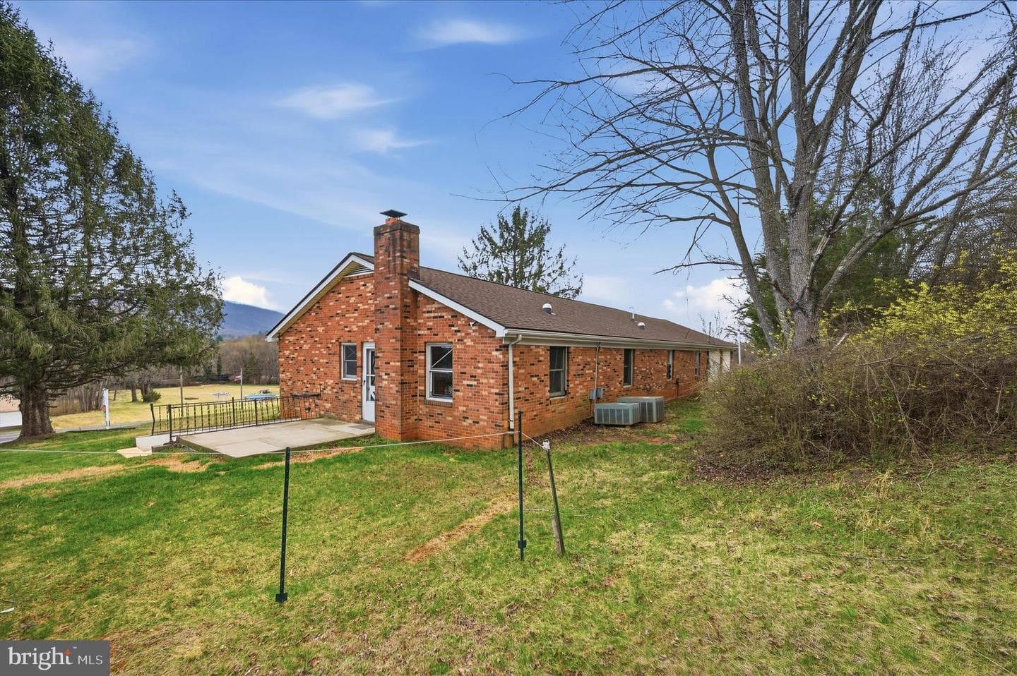 42 Dogwood Lane photo 60