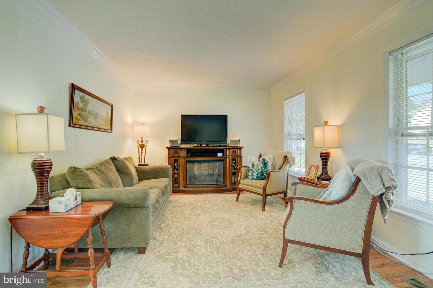 281 Creekside Way photo 6