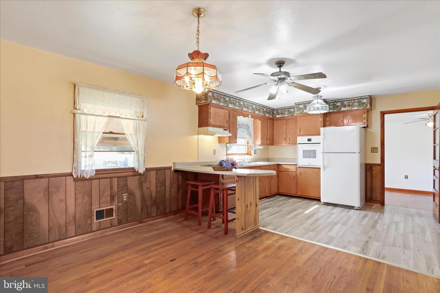 550 Bucks Mill Road photo 3