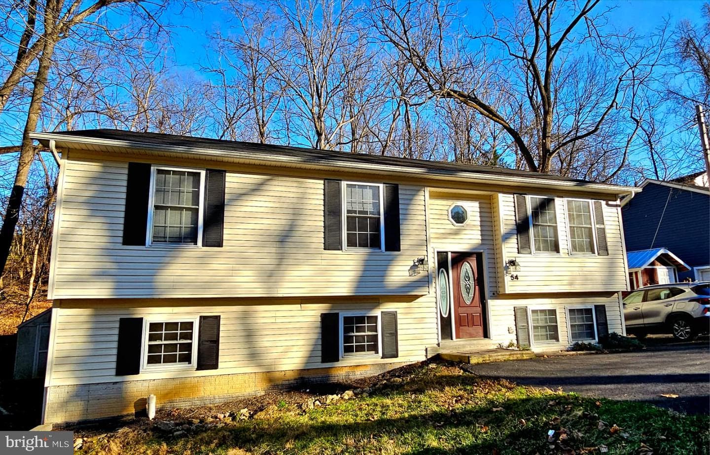 54 Magnolia Drive photo 3