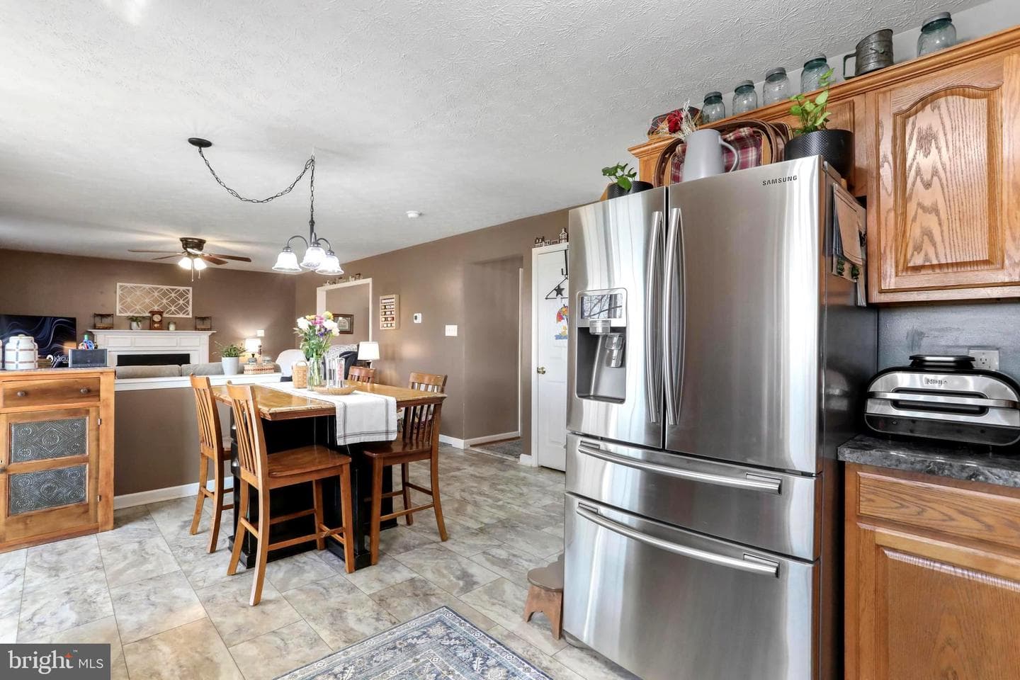 1147 Happy Ridge Drive photo 25