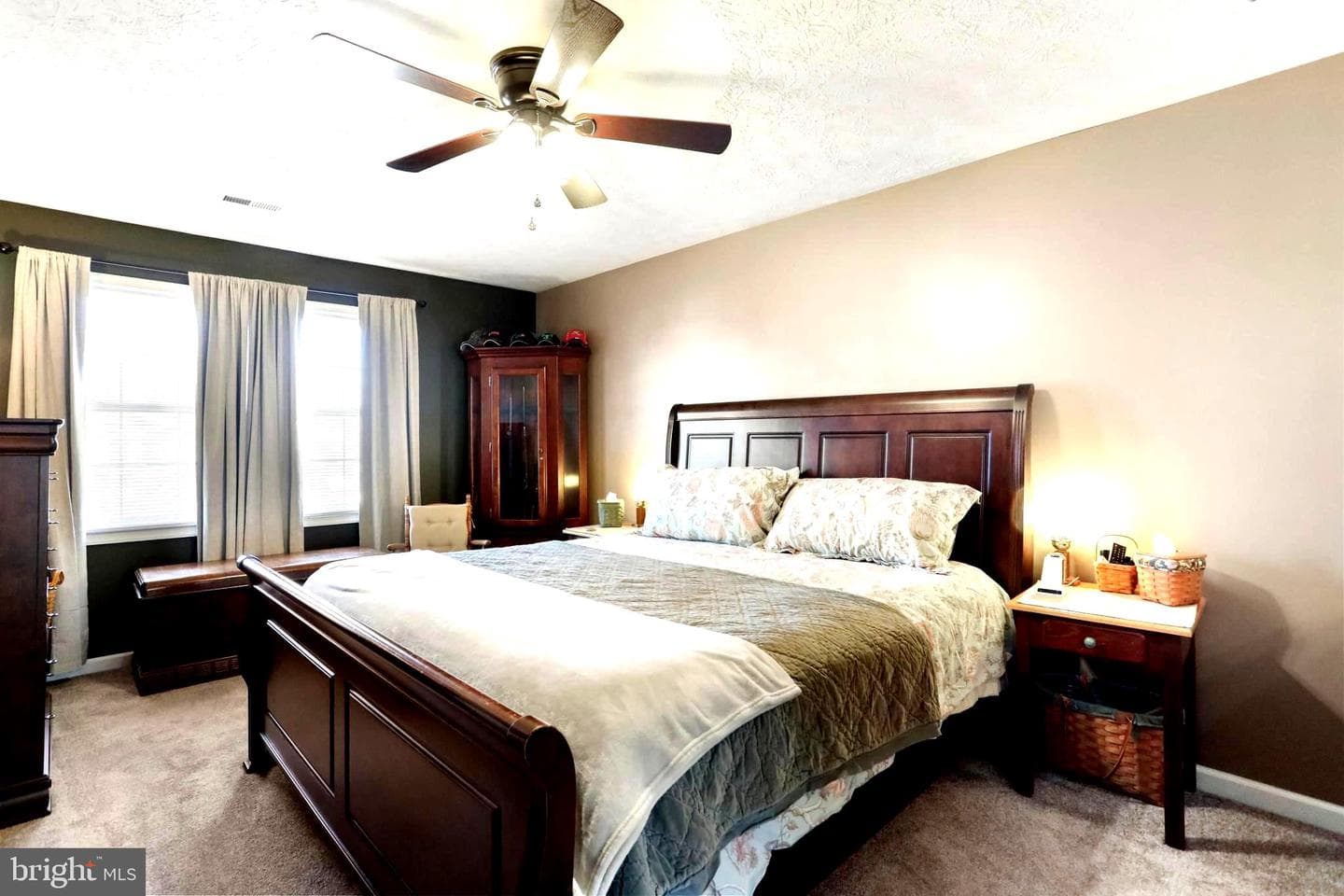 1147 Happy Ridge Drive photo 5