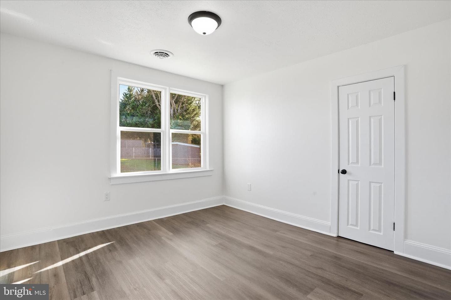 220 Manassas Avenue photo 13
