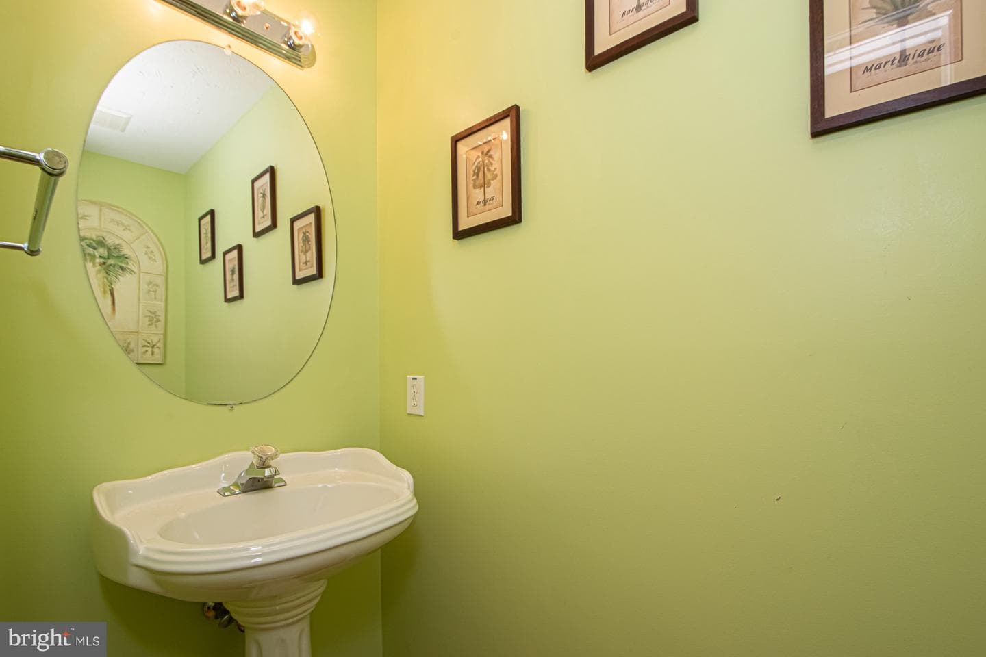 646 Guard Hill Road photo 22