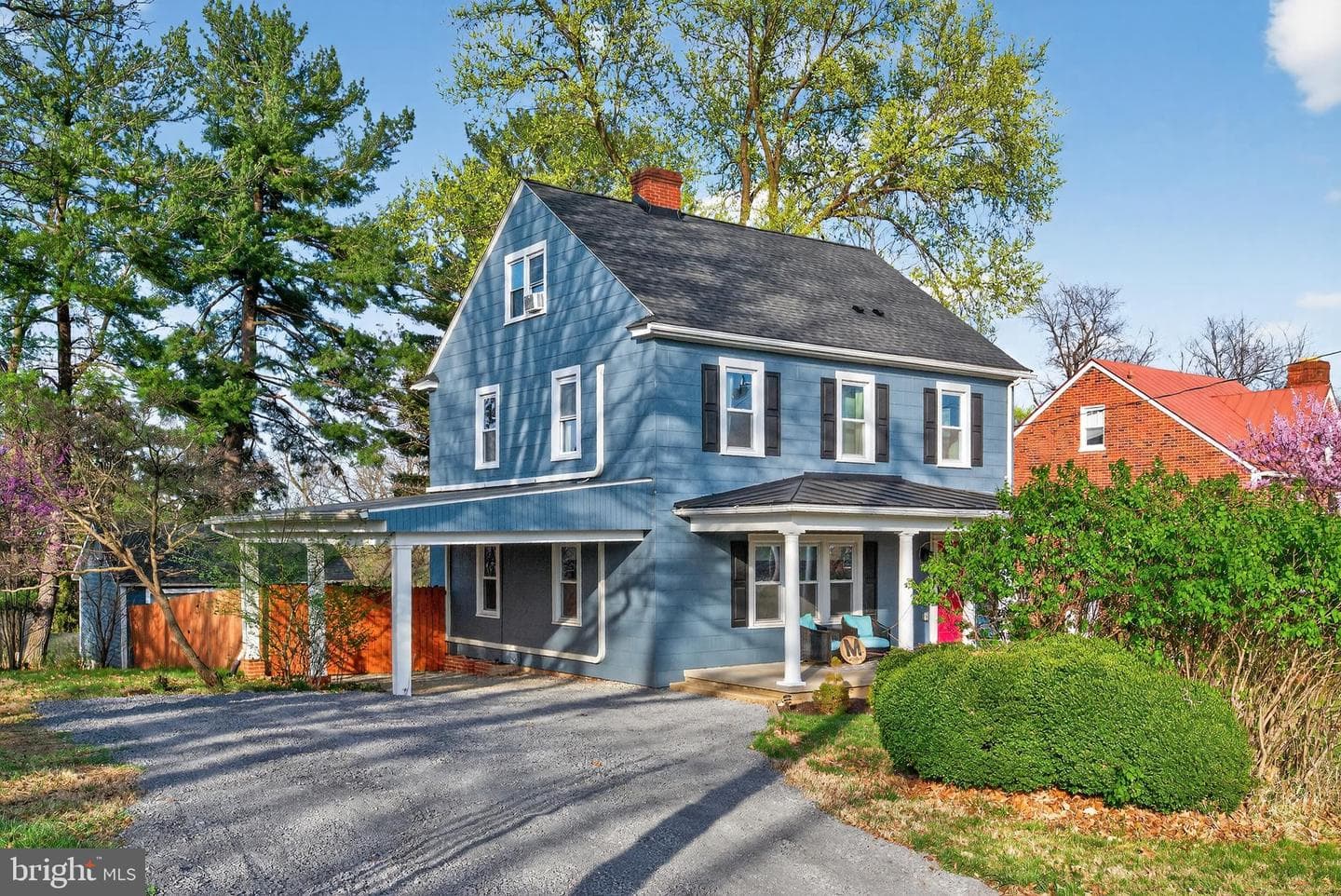 213 W 1st Street photo 43