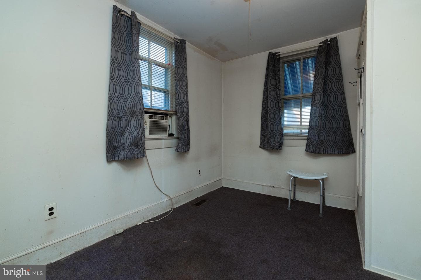 311 Grand Avenue photo 11