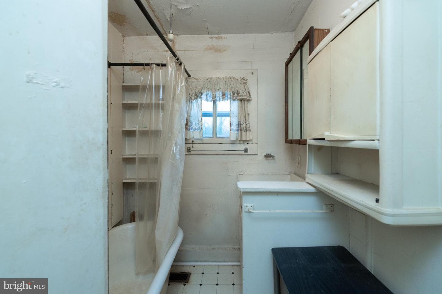 311 Grand Avenue photo 14