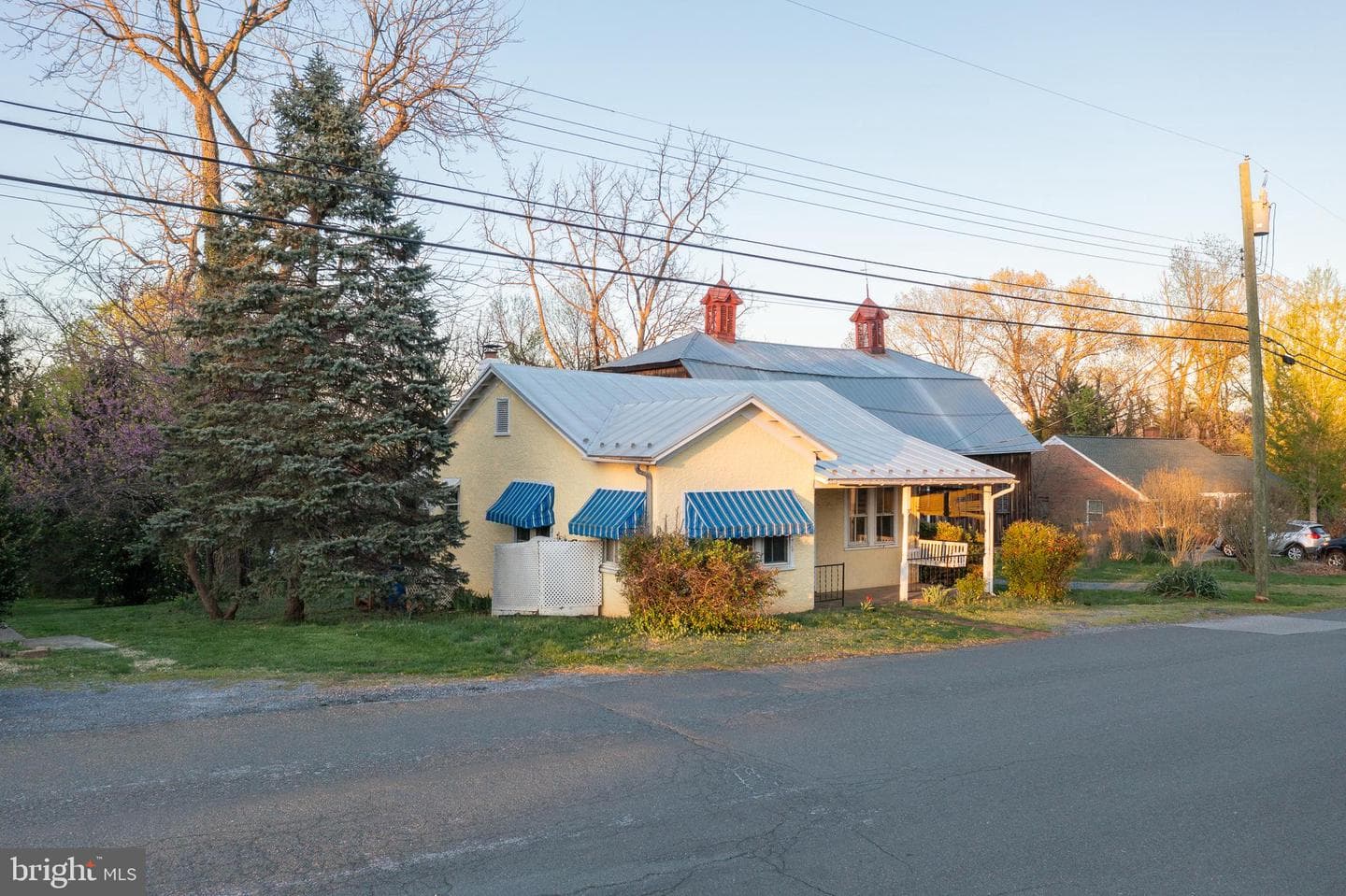 311 Grand Avenue photo 38
