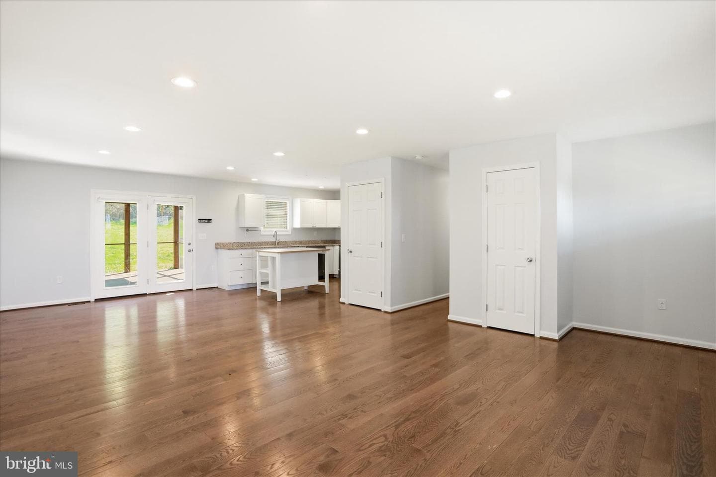1033 Mountain Heights Road photo 11