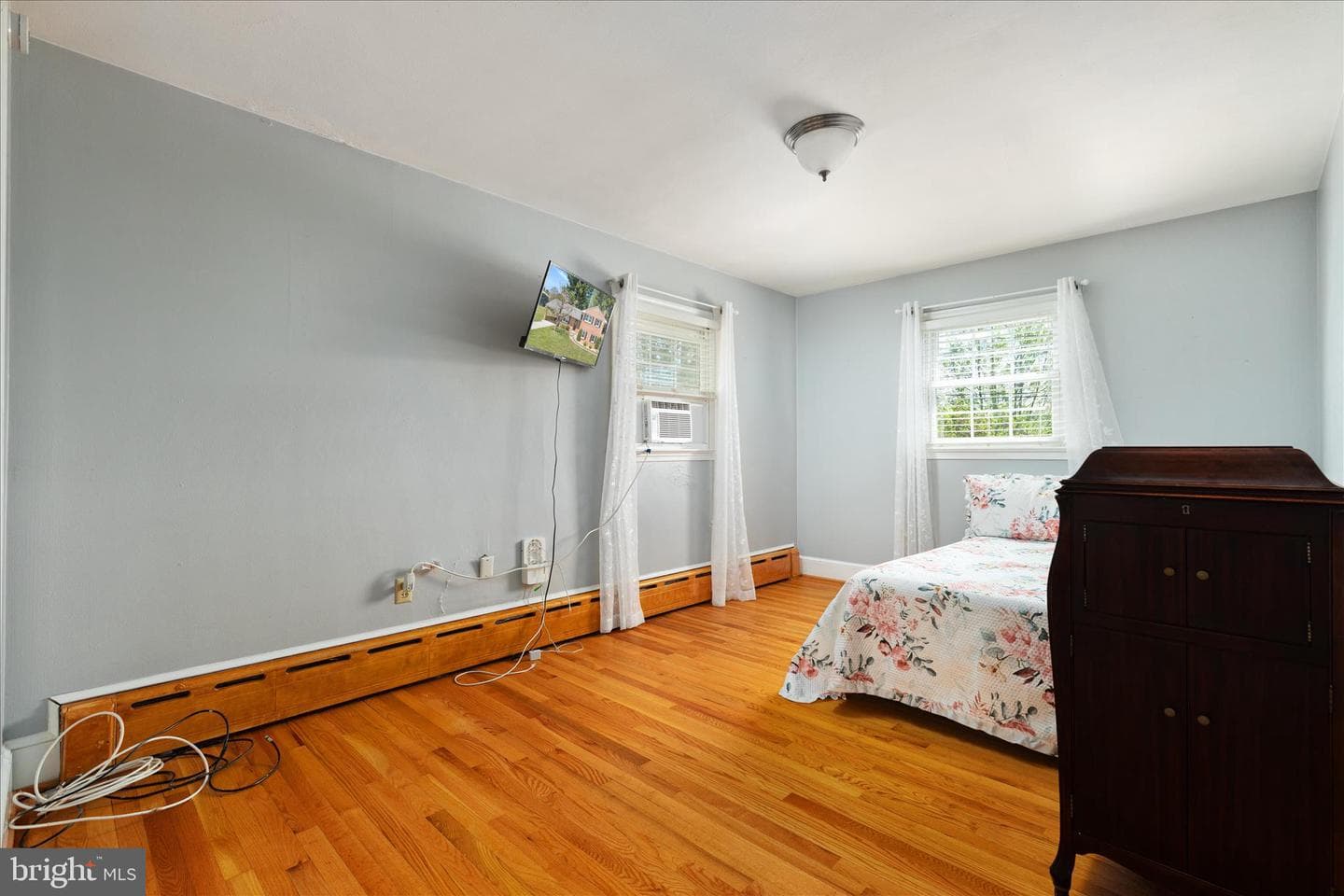 1048 Wine Street photo 13