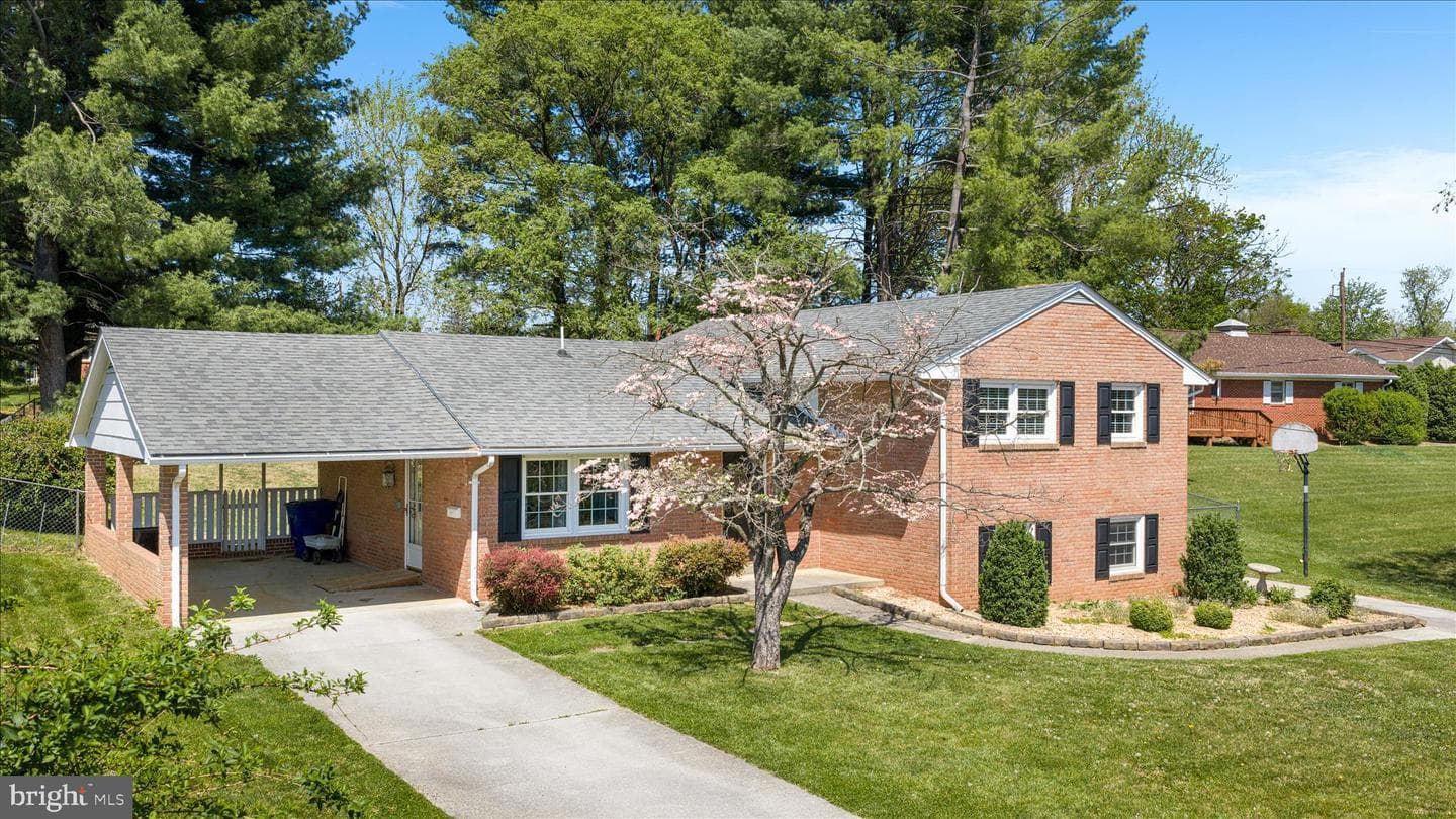 1048 Wine Street photo 36