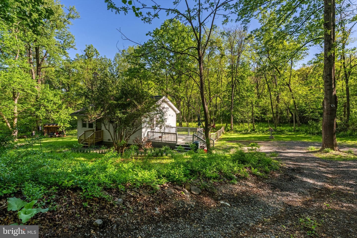 673 Creek Road photo 12