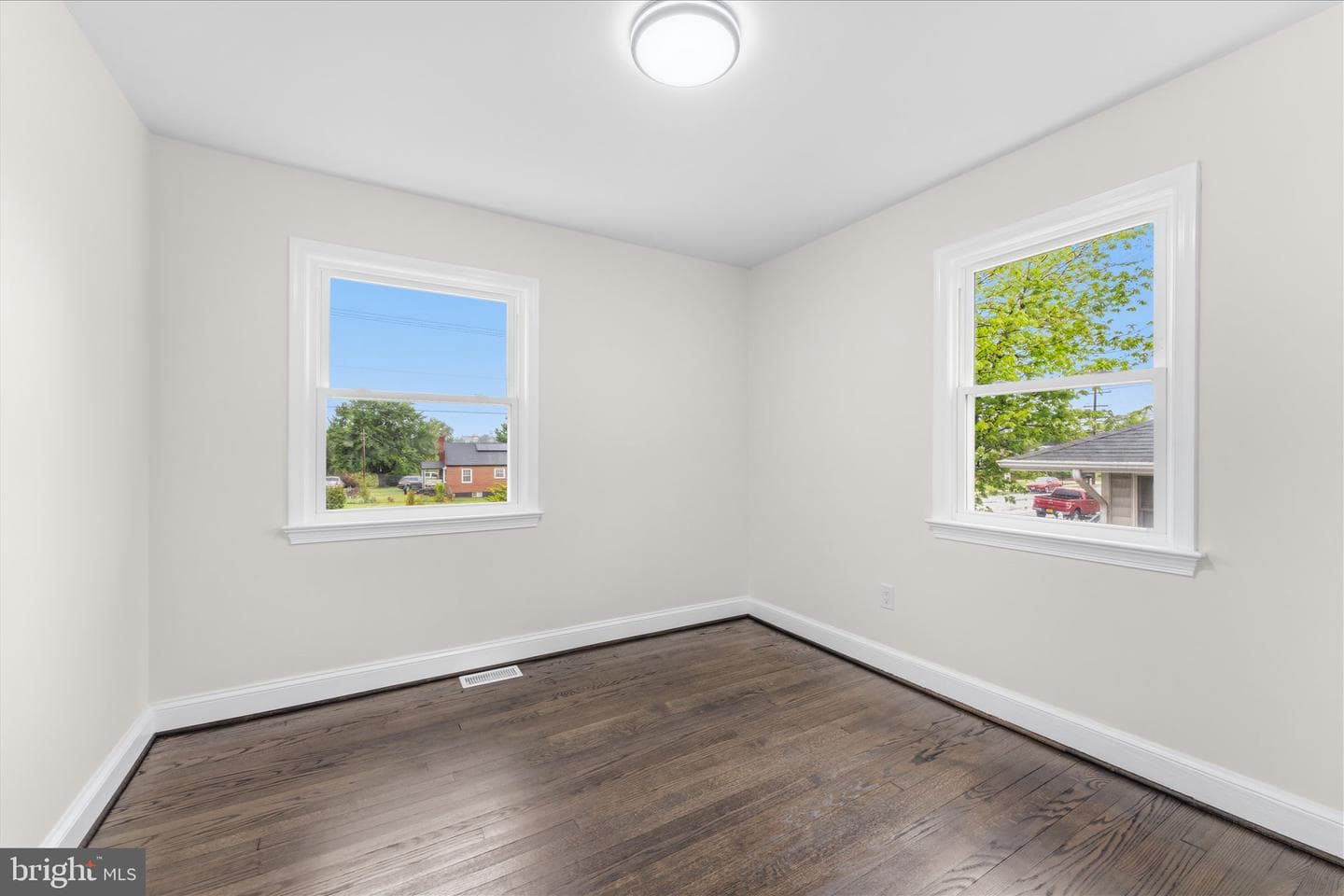 227 Manassas Avenue photo 13