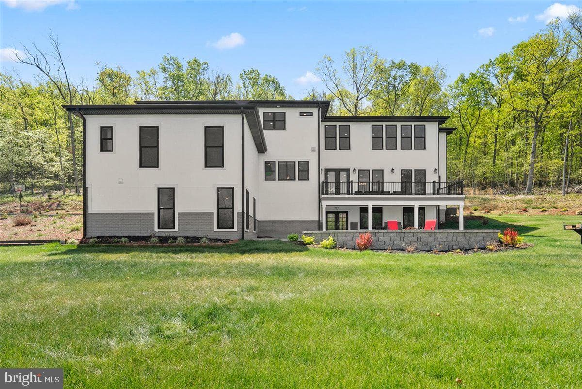 138 Wooded Lane photo 79