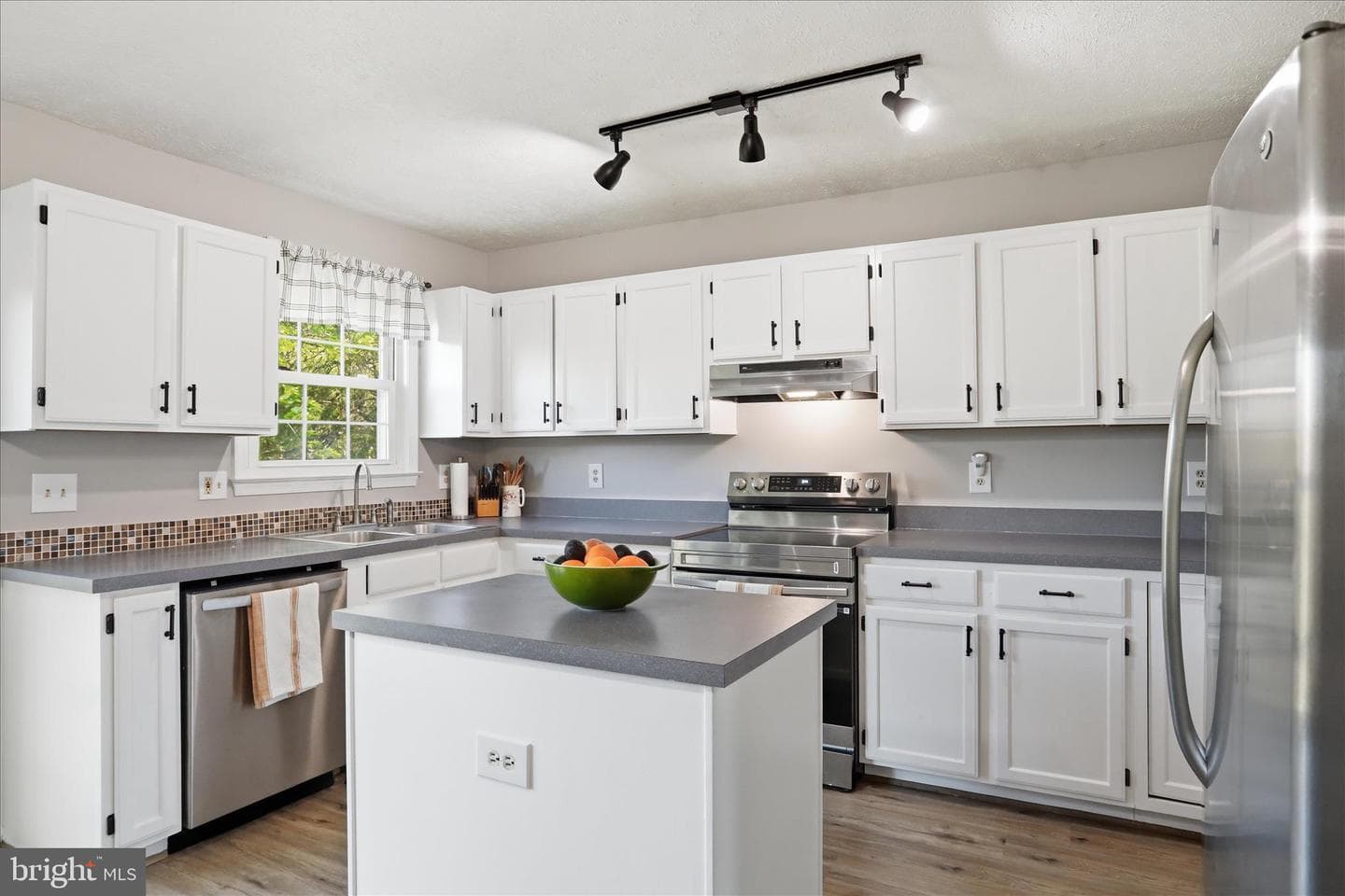 380 Granny Smith Road photo 12
