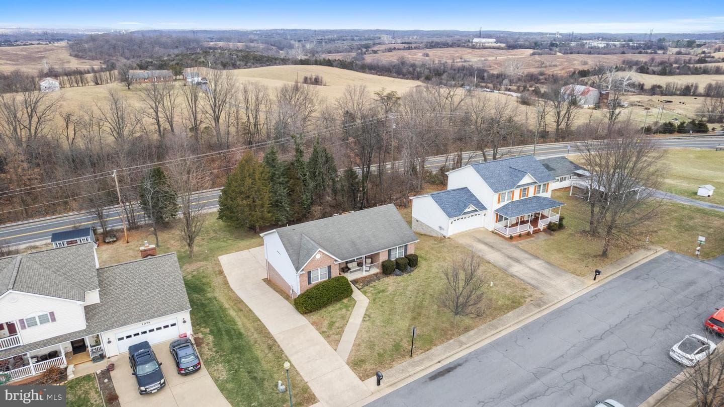 1076 Stuart Drive photo 26