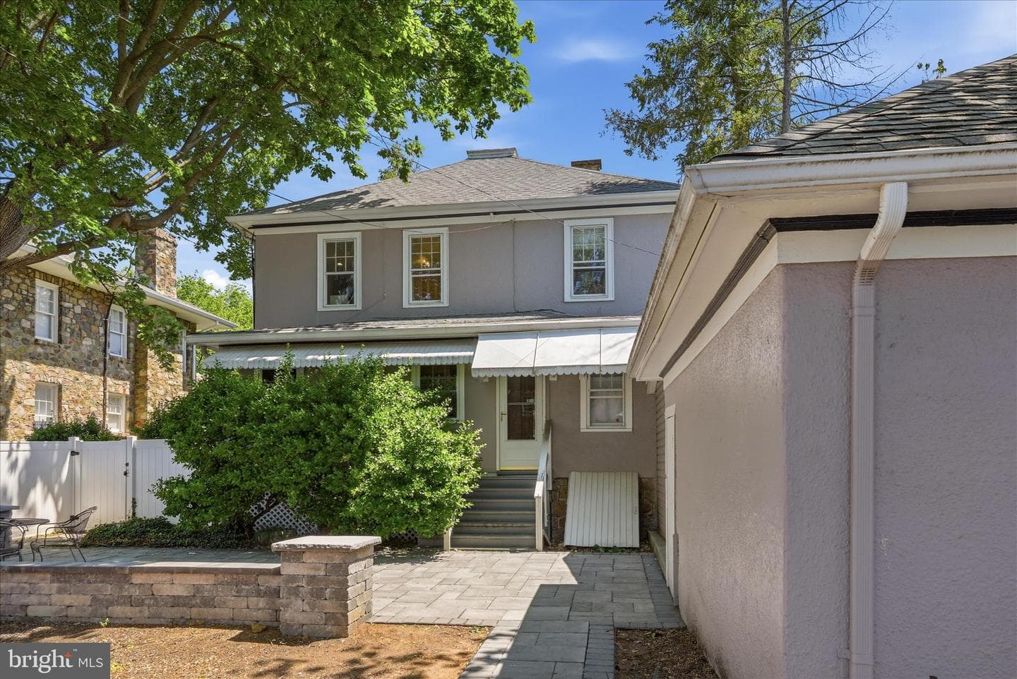 502 N Royal Avenue photo 50