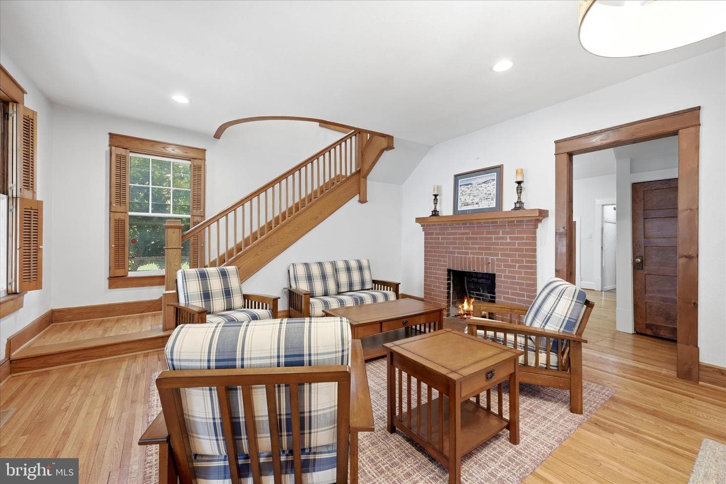 502 N Royal Avenue photo 6