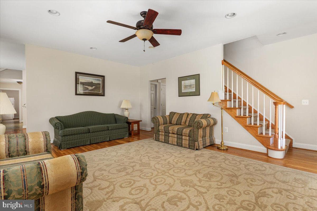 849 Village Court photo 17