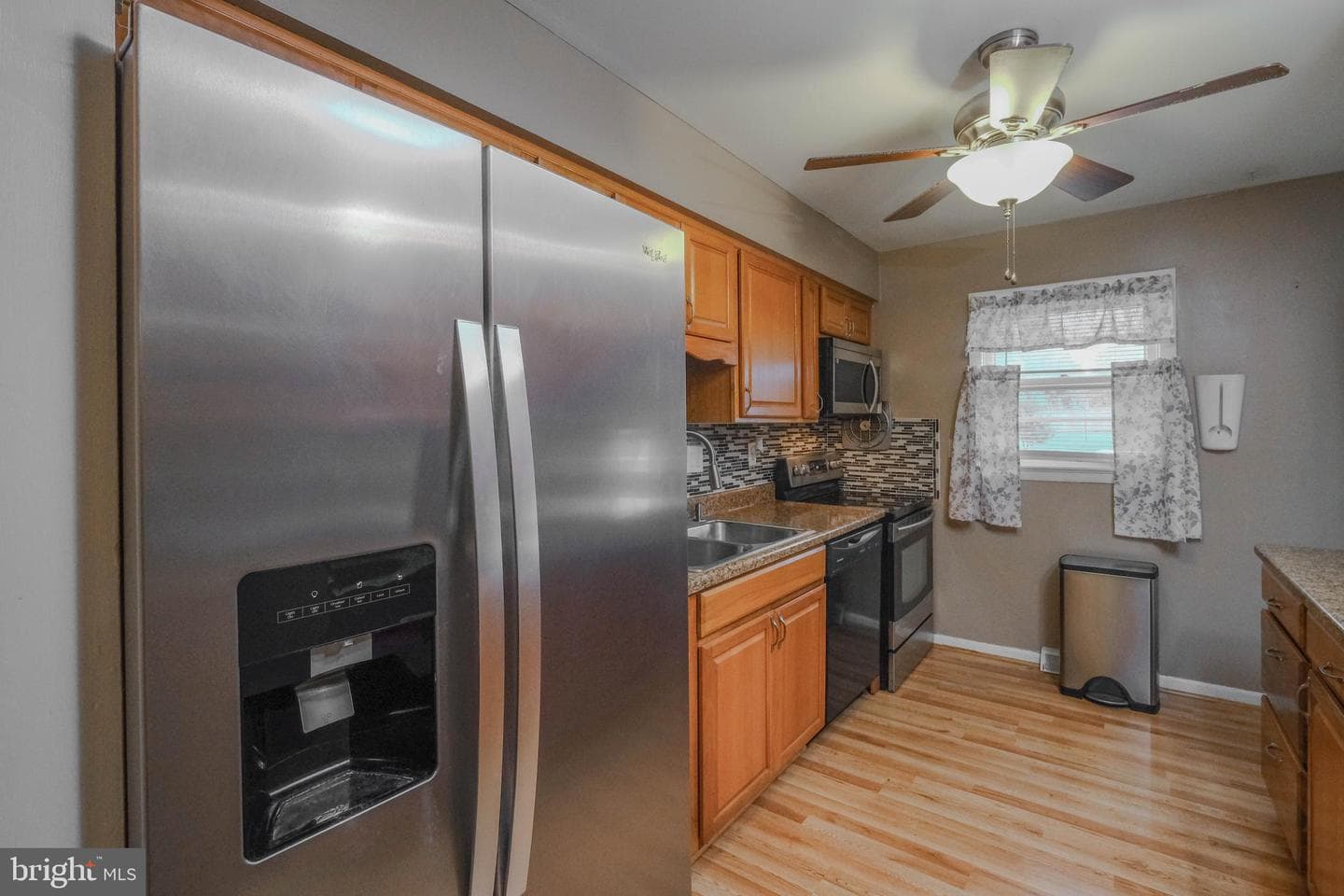 117 E 14th Street photo 12