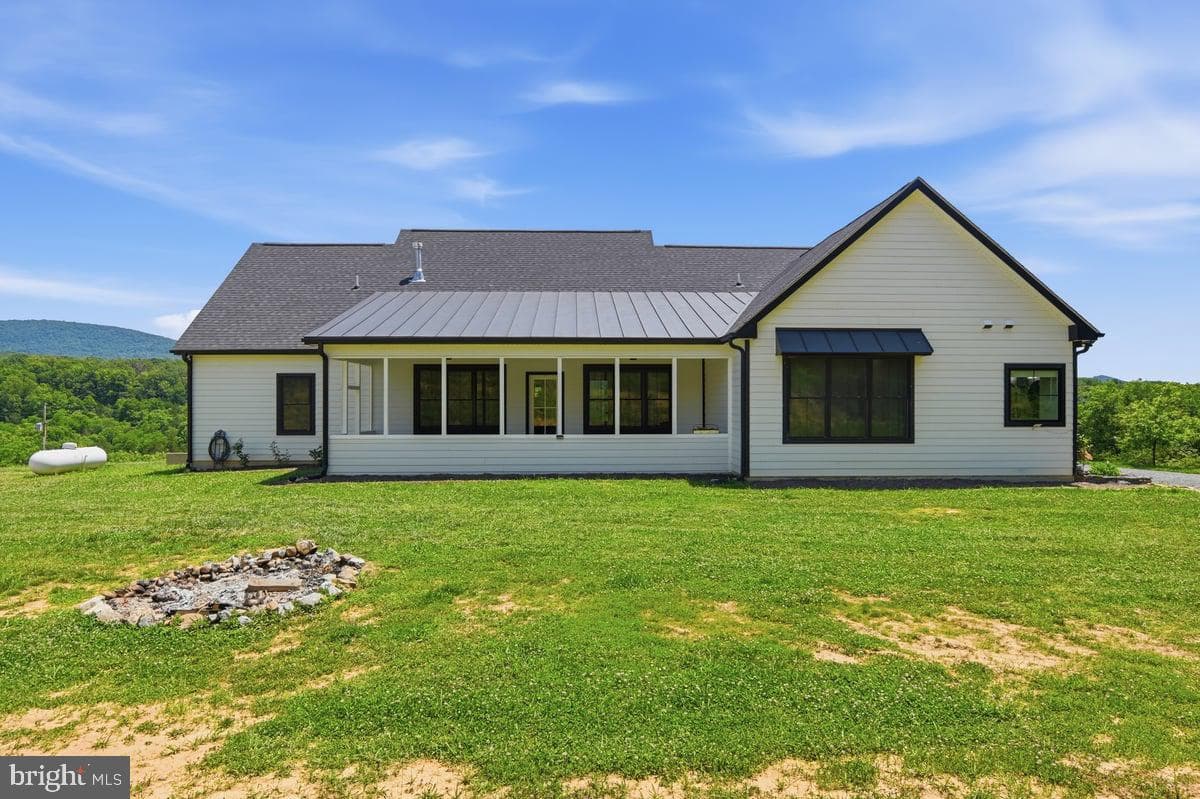 412 Cedar Hill Lane photo 3