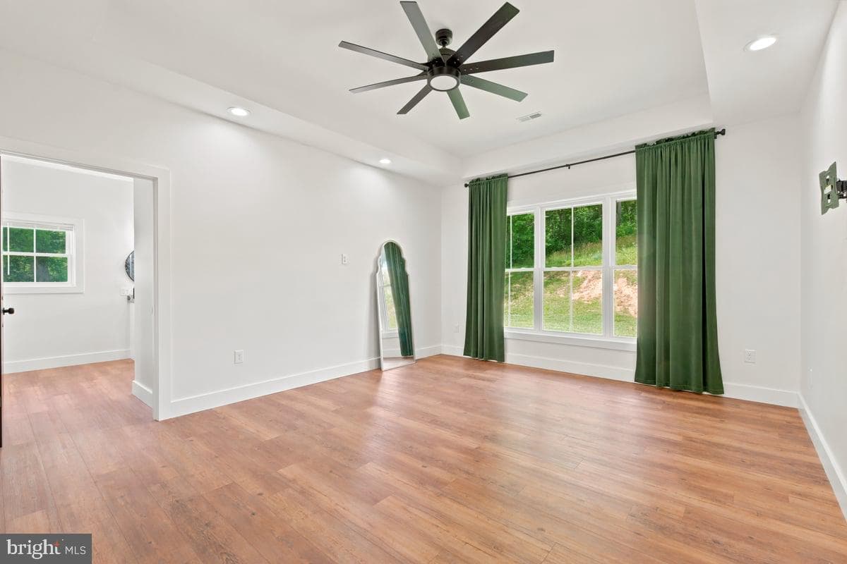 412 Cedar Hill Lane photo 32